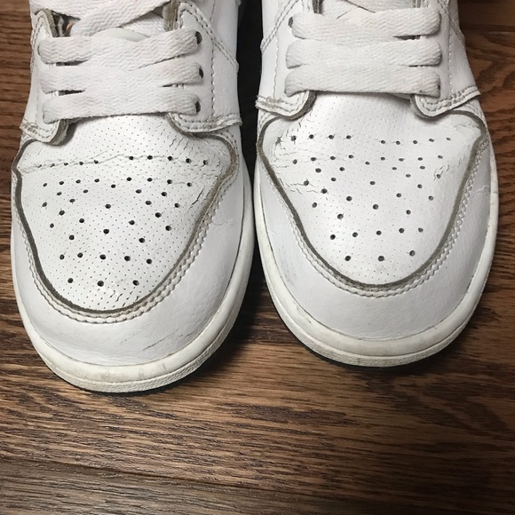 Air Jordan 1 Retro High OG “White Perforated” Size 6Y - Picture 10 of 10
